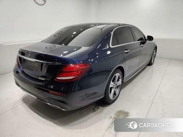 Mercedes-Benz E-class 2019 Синий из Китая, фото 4