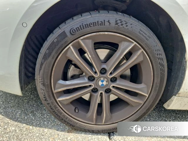 BMW 1 Series (F40) 2020 Белый из Кореи, фото 4