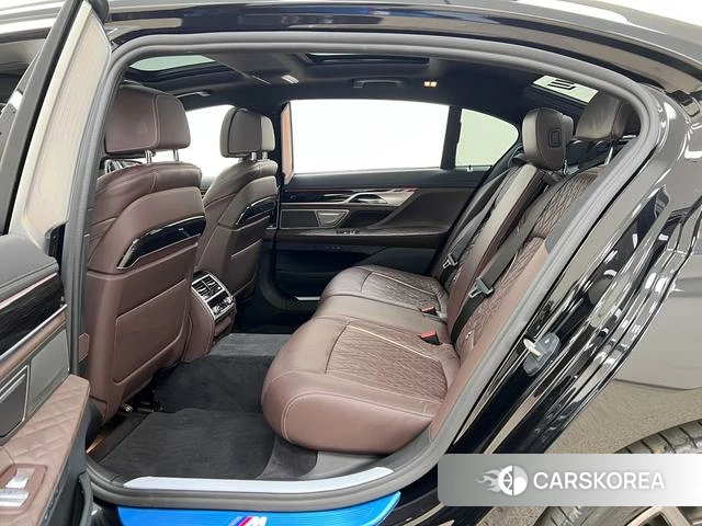 BMW 7 series id 3902341 из Китая 4
