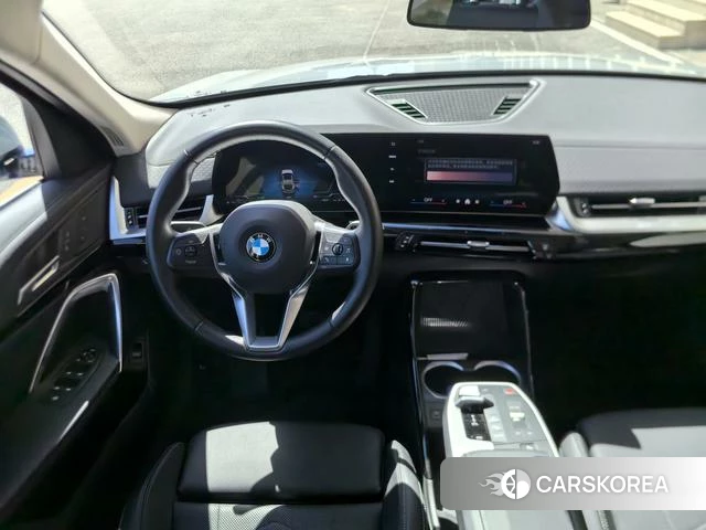 BMW X2 (import) 2025 Серебристо-серый из Китая, фото 4