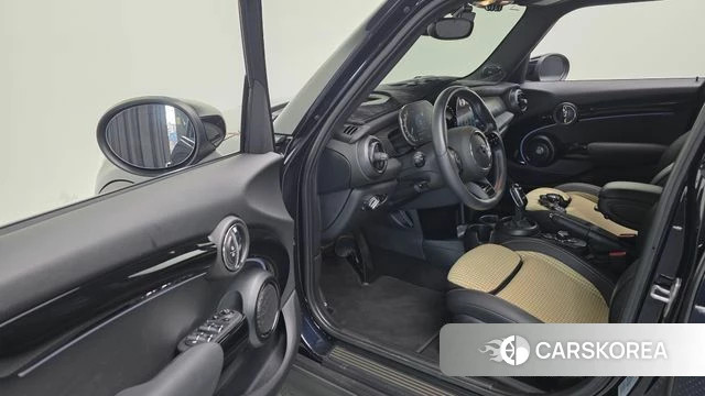 Mini Cooper S 2023 Синий из Кореи, фото 4