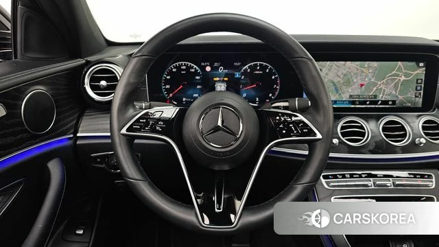Mercedes-Benz E-Class W213 2023 Черный из Кореи, фото 4