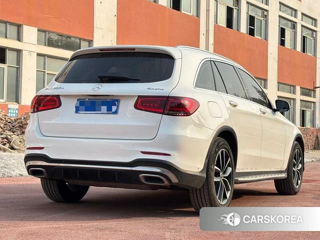 Mercedes-Benz GLC 2021 Белый из Китая, фото 4