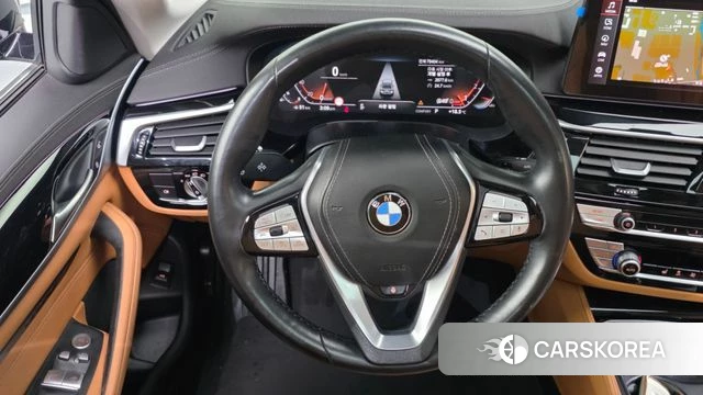 BMW 5 Series (G30) 2022 Черный из Кореи, фото 4
