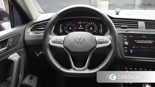 Volkswagen Tiguan second Generation 2021 Черный из Кореи, фото 4