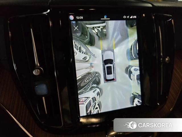 Volvo XC60 second Generation 2022 Черный из Кореи, фото 4