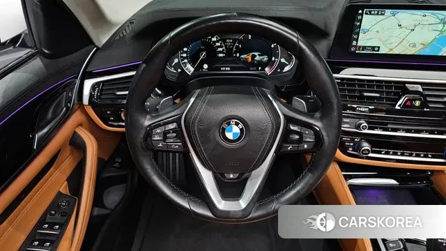 BMW 5 Series (G30) 2018 Белый из Кореи, фото 4