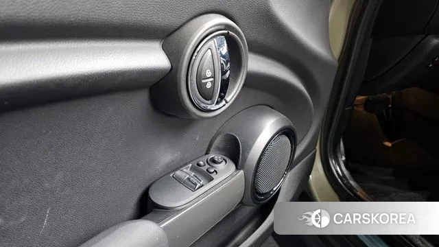 Mini Cooper 2018 Коричневый из Кореи, фото 4