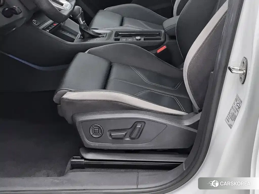 Audi Q3 2024 Белый из Китая, фото 4