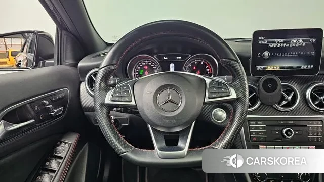 Mercedes-Benz A-Class W176 2018 Черный из Кореи, фото 4