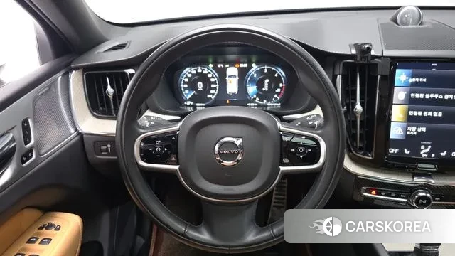 Volvo XC60 second Generation 2019 Белый из Кореи, фото 4