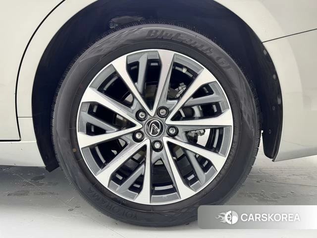 Lexus ES 2025 Темно-серый из Китая, фото 4