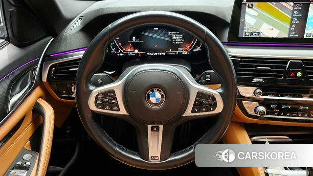 BMW 5 Series (G30) 2021 Черный из Кореи, фото 4