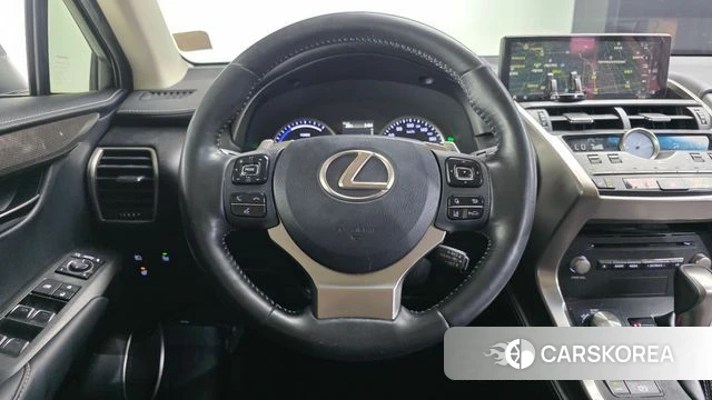Lexus NX300h 2019 Белый из Кореи, фото 4