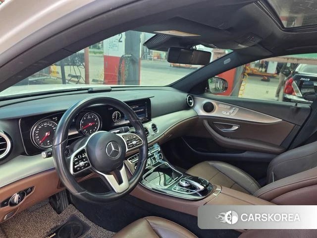 Mercedes-Benz E-Class W213 2018 Белый из Кореи, фото 4