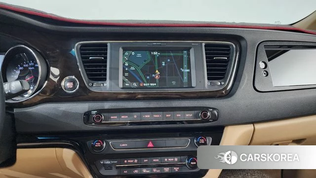 Kia The New Carnival 2019 Белый из Кореи, фото 4