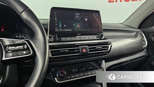 Kia Seltos 2022 Серый из Кореи, фото 4