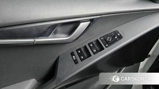 Kia Di Ol Nu Niro 2022 Белый из Кореи, фото 4