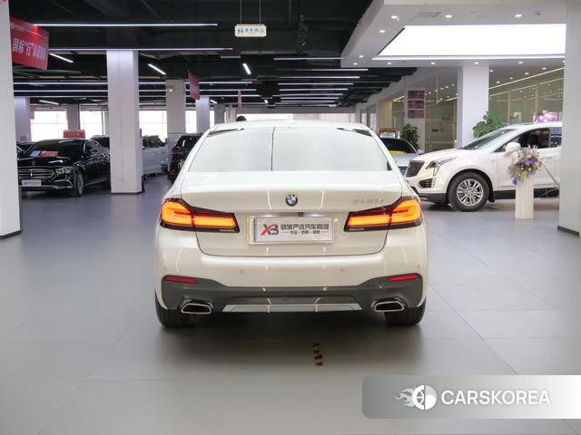 BMW 5 series 2022 Белый из Китая, фото 4