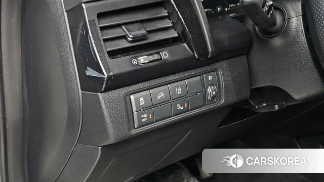 Ssangyong Rexton Sports Cannes 2021 Белый из Кореи, фото 4