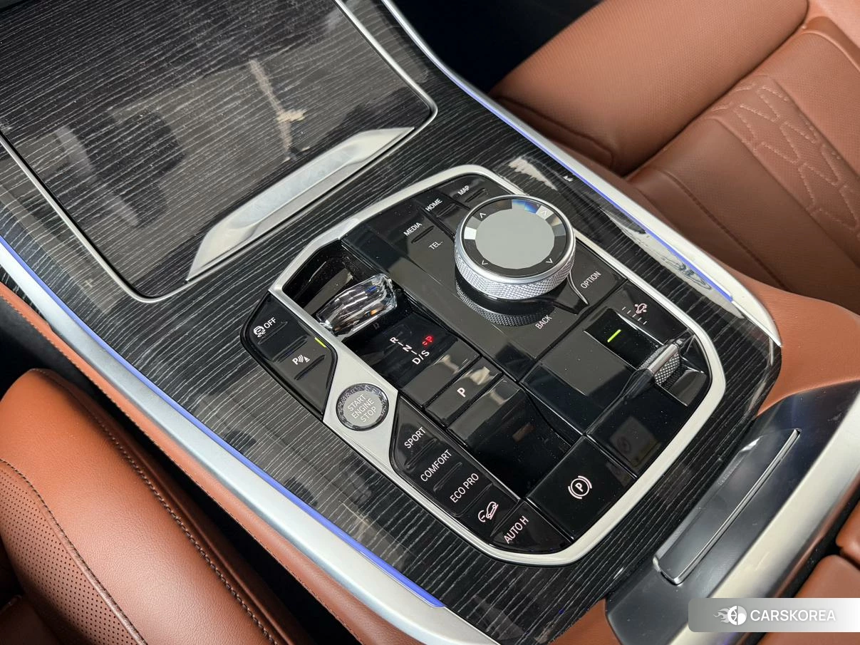 BMW X7 2024 Черный из Китая, фото 4