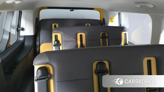 Hyundai Staria 2024 Желтый из Кореи, фото 4