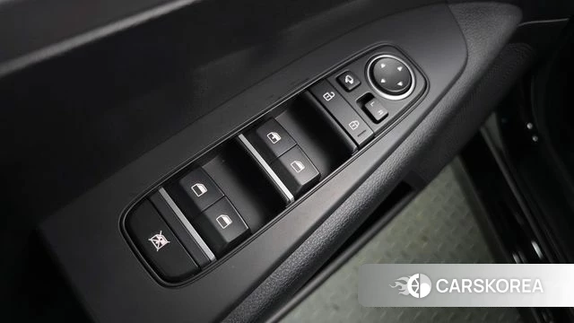 Kia The New K3 2nd generation 2022 Черный из Кореи, фото 4