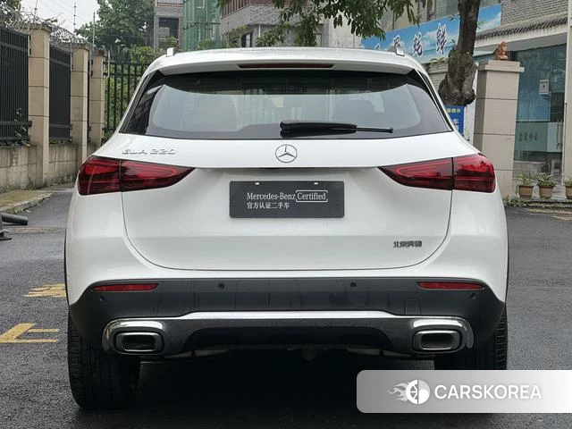 Mercedes-Benz GLA 2024 Белый из Китая, фото 4