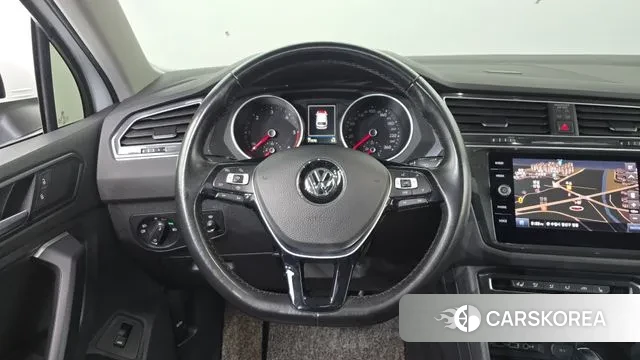Volkswagen Tiguan second Generation 2020 Белый из Кореи, фото 4