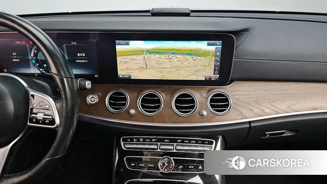 Mercedes-Benz E-Class W213 2018 Серый из Кореи, фото 4
