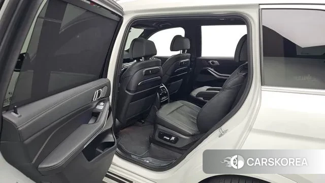 BMW X7 (G07) 2024 Белый из Кореи, фото 4