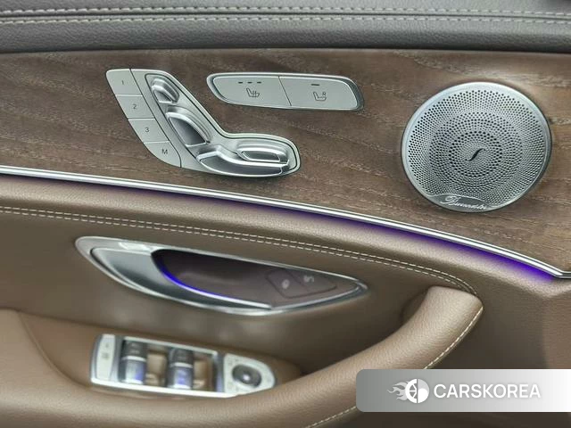Mercedes-Benz E-class 2021 Черный из Китая, фото 4