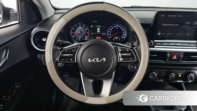 Kia The New K3 2nd generation 2024 Белый из Кореи, фото 4