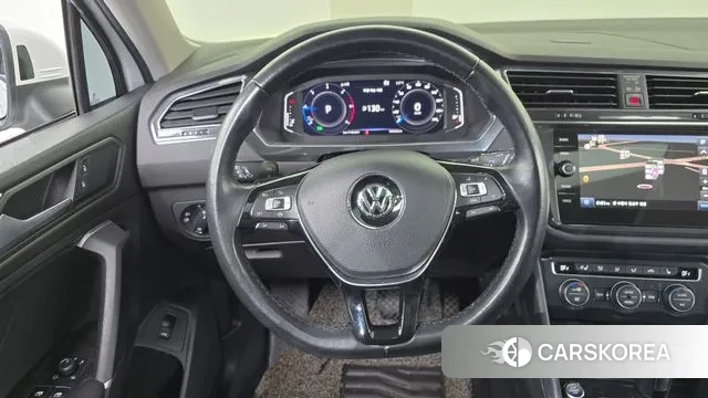 Volkswagen Tiguan Allspace 2020 Белый из Кореи, фото 4