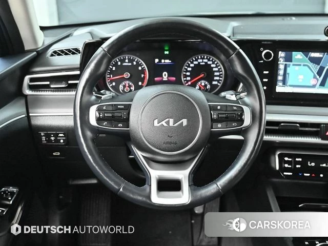 Kia K5 3rd generation 2023 Серый из Кореи, фото 4