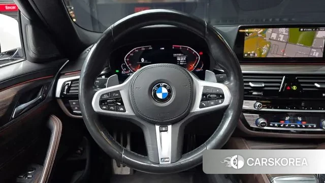 BMW 5 Series (G30) 2020 Белый из Кореи, фото 4