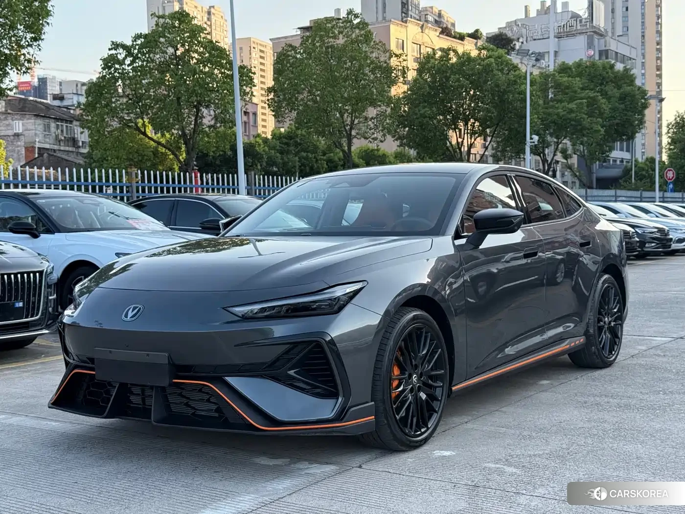 Chang'an UNI-V 2026 Silver/gray из Китая, фото 4