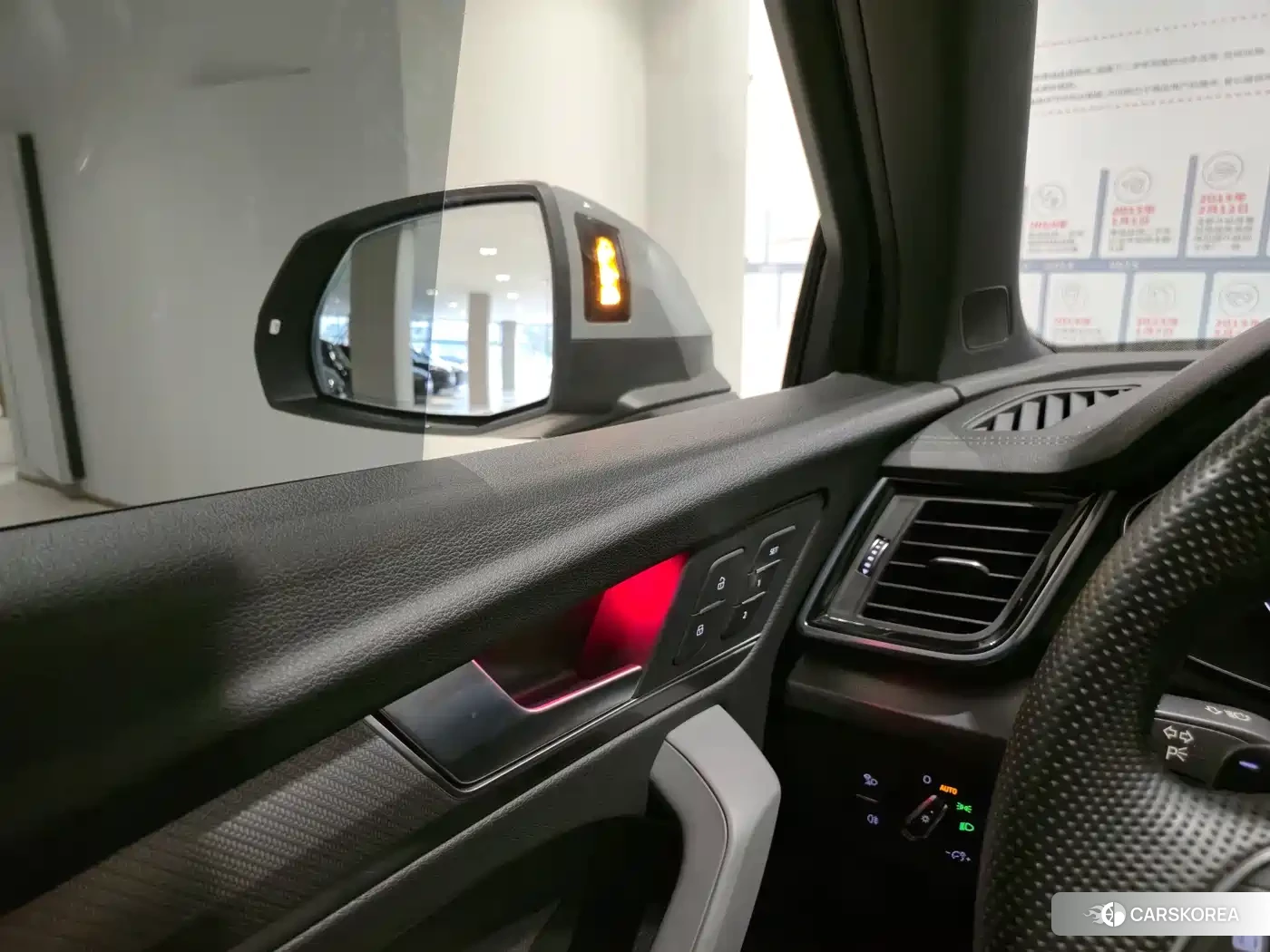 Audi Q5L 2022 Silver/gray из Китая, фото 4