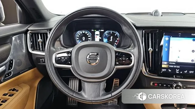 Volvo V90 Cross-Country 2018 Серебристо-серый из Кореи, фото 4