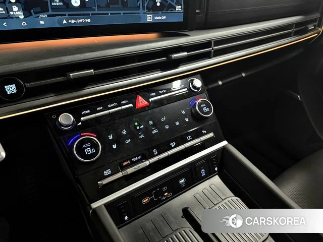 Hyundai Santa Fe (MX5) 2025 Белый из Кореи, фото 4
