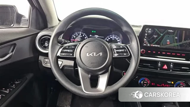 Kia The New K3 2nd generation 2022 Белый из Кореи, фото 4