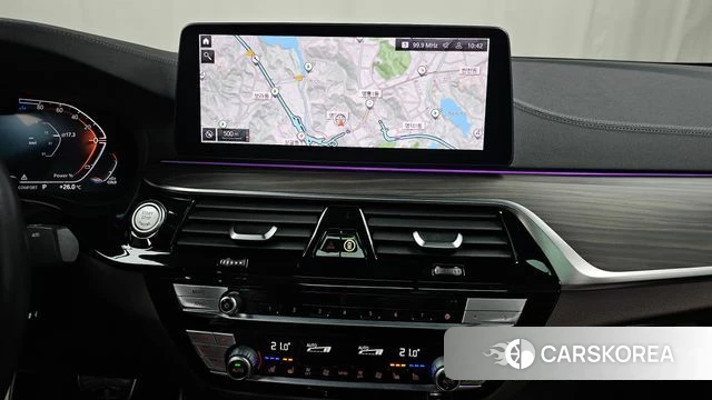 BMW 5 Series (G30) 2021 Черный из Кореи, фото 4