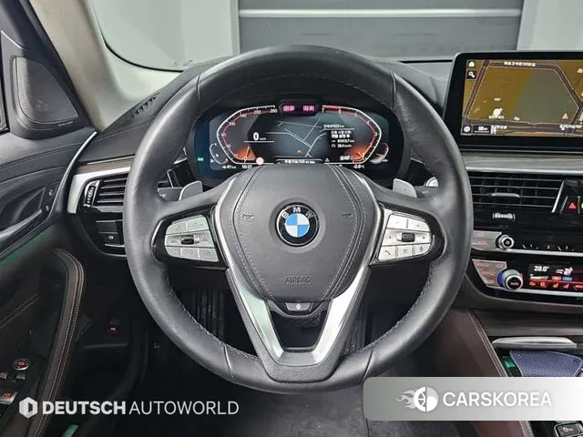 BMW 5 Series (G30) 2020 Серебристо-серый из Кореи, фото 4