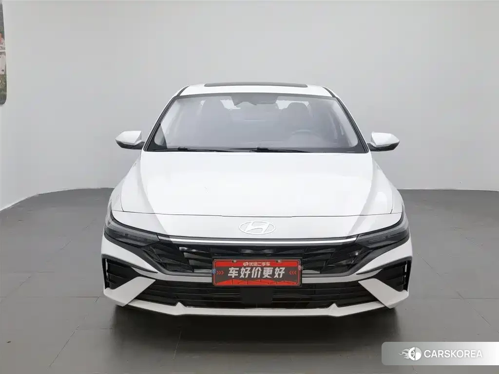 Hyundai Elantra 2025 Белый из Китая, фото 4