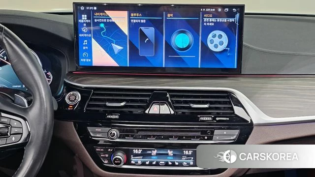 BMW 5 Series (G30) 2018 Синий из Кореи, фото 4