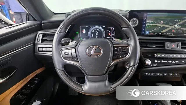 Lexus ES300h 7th generation 2022 Серебристо-серый из Кореи, фото 4