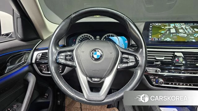 BMW 5 Series (G30) 2018 Белый из Кореи, фото 4