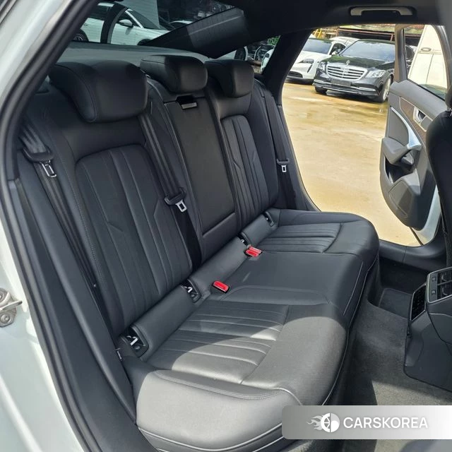 Audi A6 (C8) 2022 Белый из Кореи, фото 4