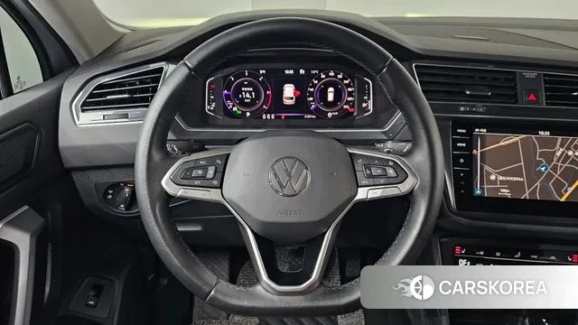 Volkswagen Tiguan second Generation 2023 Серебряный из Кореи, фото 4