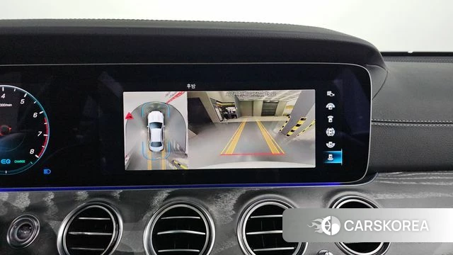 Mercedes-Benz E-Class W213 2023 Белый из Кореи, фото 4